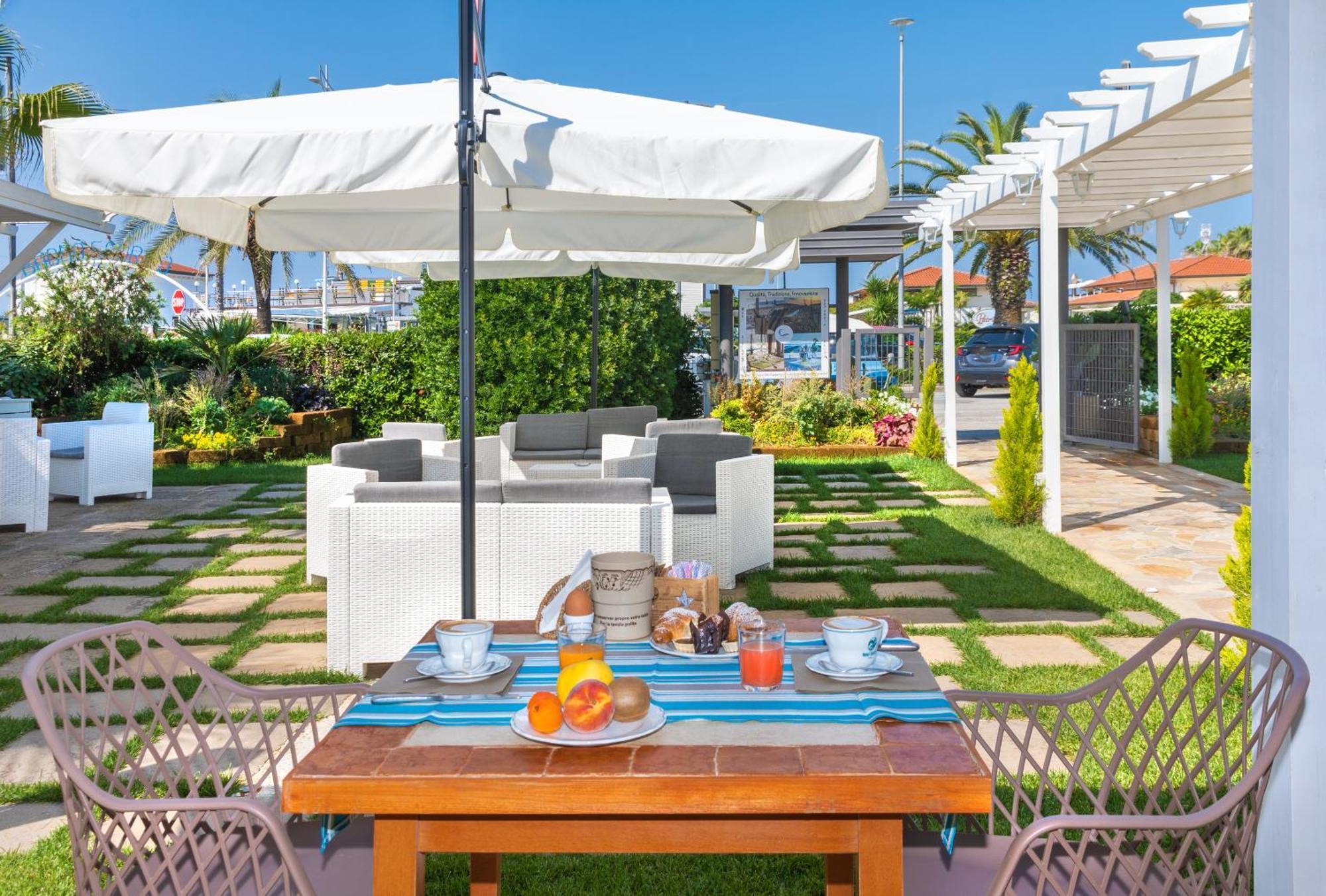 Hotel Siesta Lido di Camaiore Exterior foto